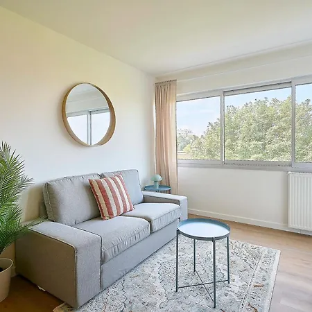 Apartment One-bedroom Near The Tram With Parking Marcq-en-Baroeul