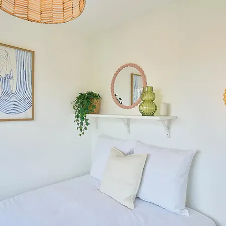 One-bedroom Near The Tram With Parking Apartment Marcq-en-Baroeul