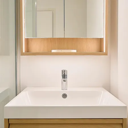 One-bedroom Near The Tram With Parking * Марк-ан-Барёль